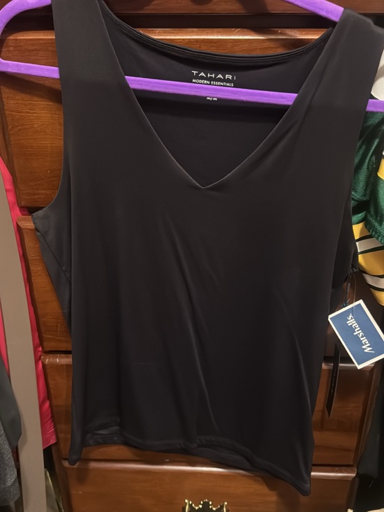 Tahari Tops - Tahari Black V-Neck Sleeveless Tank